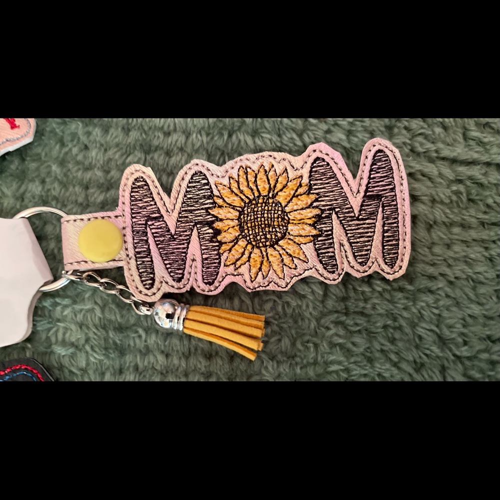 Mom keychain - Picture 2 of 2